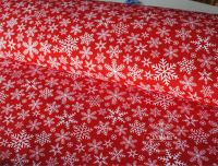Bawełna 1m x 160cm - Białe snieżynki na czerwonym tle